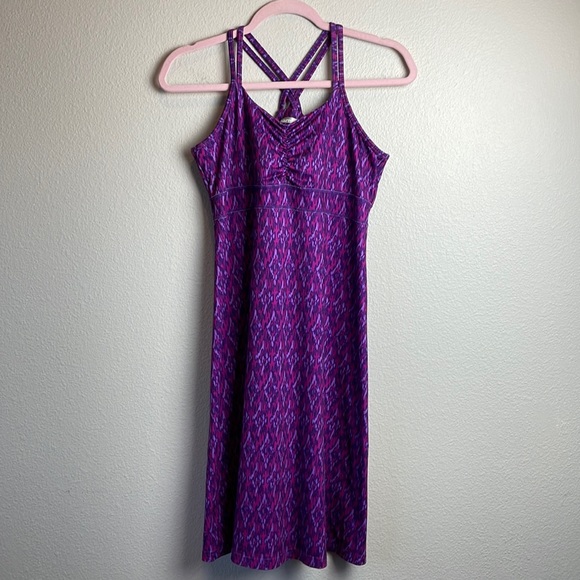 Marmot Dresses & Skirts - Marmot TARYN purple patterned sport dress with built in shelf bra size M